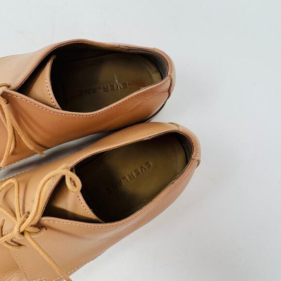 Everlane Tan Leather Sneakers - Picture 6 of 14